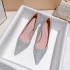 New slim heel design sense of minority wedding shoes and Xiuhe wedding dress